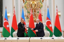 Azerbaijan Agrees To Buy Arms From Belarus