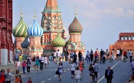 Relaxing Visa Rules Could Help Russian Tourism, Says Expert