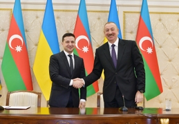Ukraine’s Zelensky Puts Nagorno-Karabakh Conflict At Top Of Agenda During Visit To Baku
