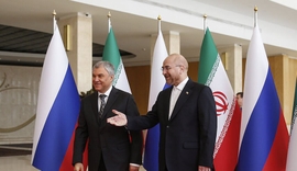 Iranian, Russian Speakers Call for Strategic Cooperation