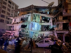 Azerbaijan Sends Rescuers, Humanitarian Aid to Quake-Hit Türkiye