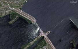 Kakhovska HPP Dam Breach Amplifies Russia-Ukraine Conflict